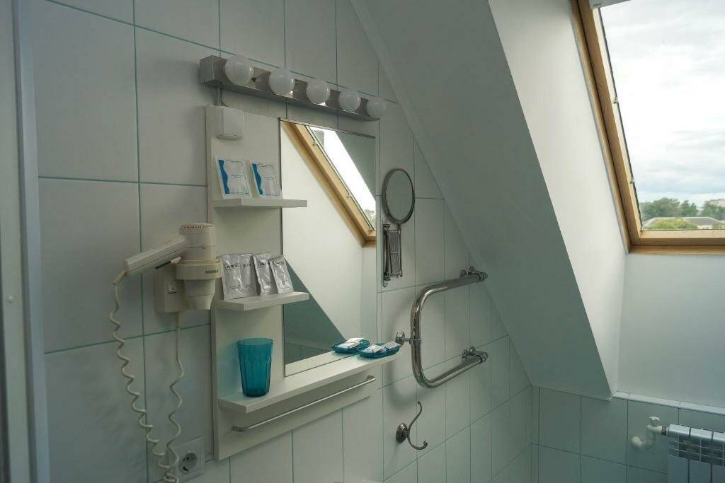 Фотографии номера Номер люкс с 2 односпальными кроватями (с завтраком) в Гостинице Старый город Ковров