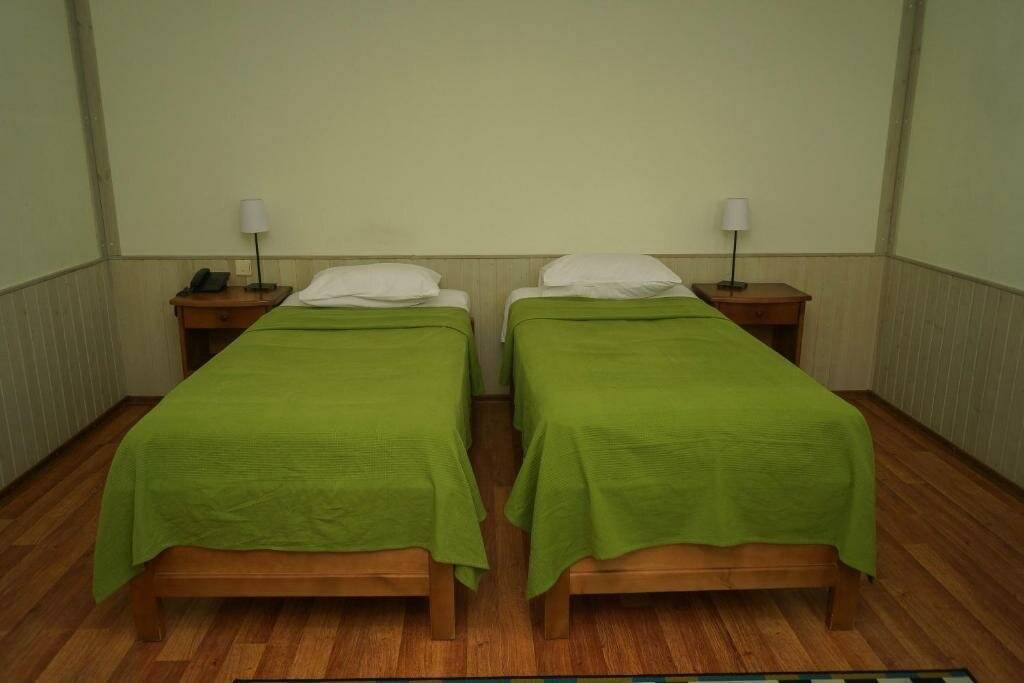 Фотографии номера Номер люкс с 2 односпальными кроватями (с завтраком) в Гостинице Старый город Ковров